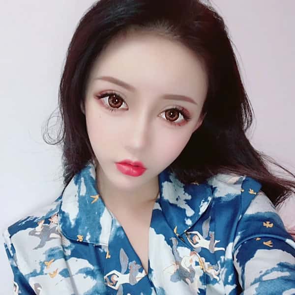 找上海高端模特微信号的方法